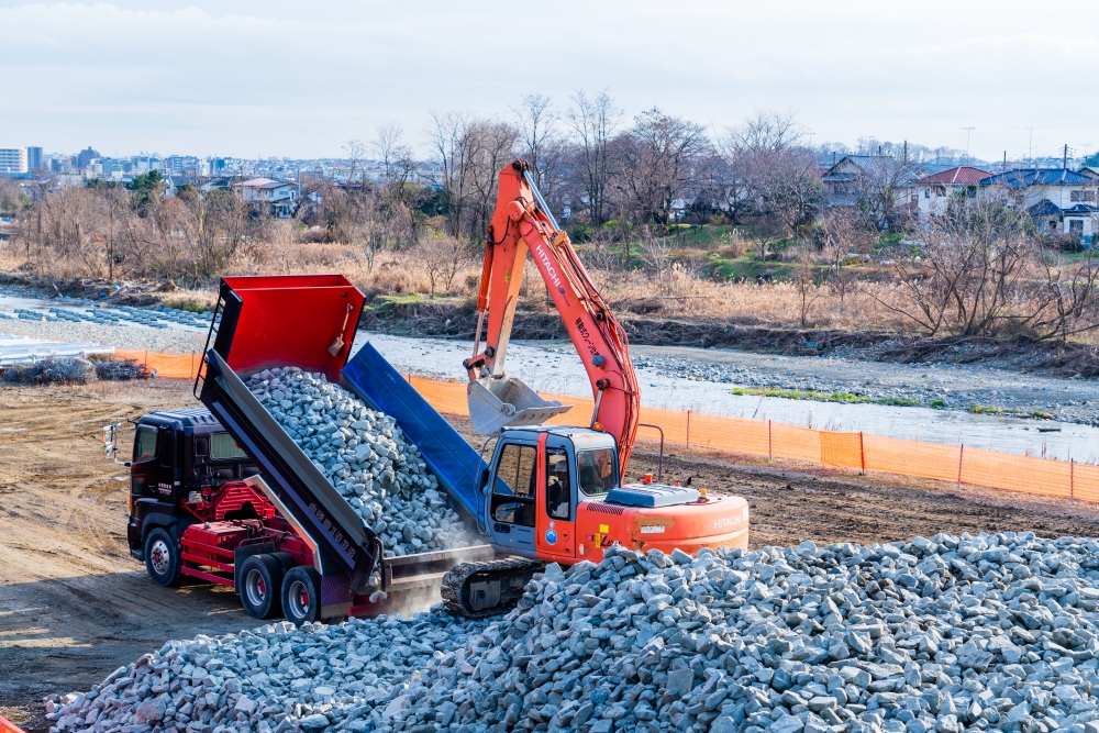 コンクリートガラ引取ります